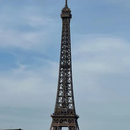 Rooftop Eiffel Tower Two Bedrooms 1200sq Ft *